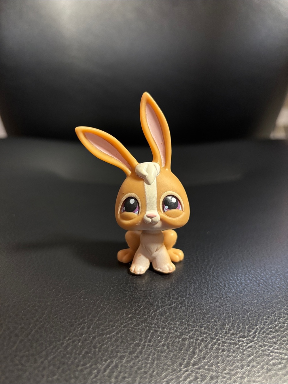 Littlest Pet Shop LPS #28 Tan Bunny